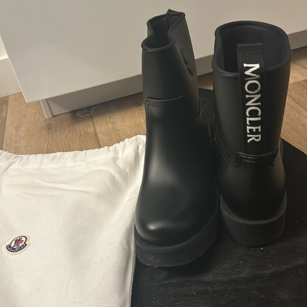 Moncler Ginette rain boots